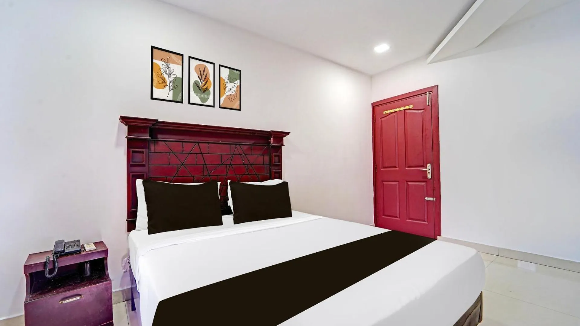 Super Hotel O Malabar Plaza Kochi