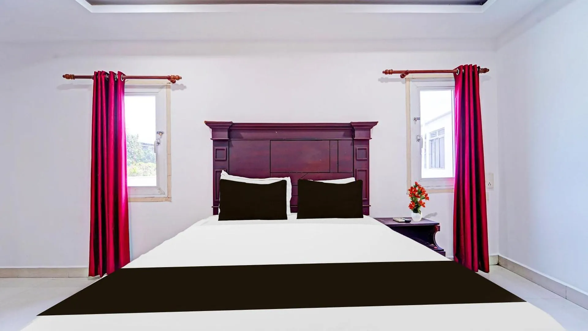 Super Hotel O Malabar Plaza Kochi
